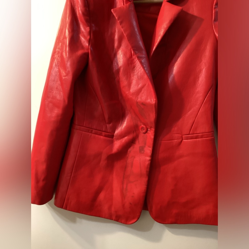 Alice + Olivia Red Macey Faux Leather Blazer Size 8 - Picture 4 of 16